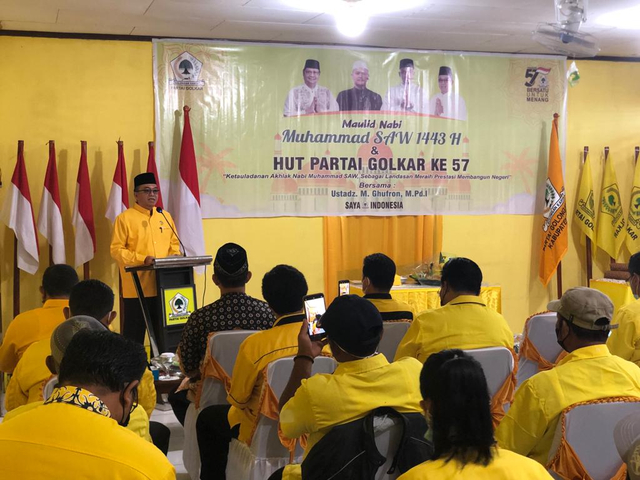 Sambutan Ketua DPD Golkar Sintang, Usmandy saat HUT ke-57 Golkar. Foto: Yusrizal/Hi!Pontianak