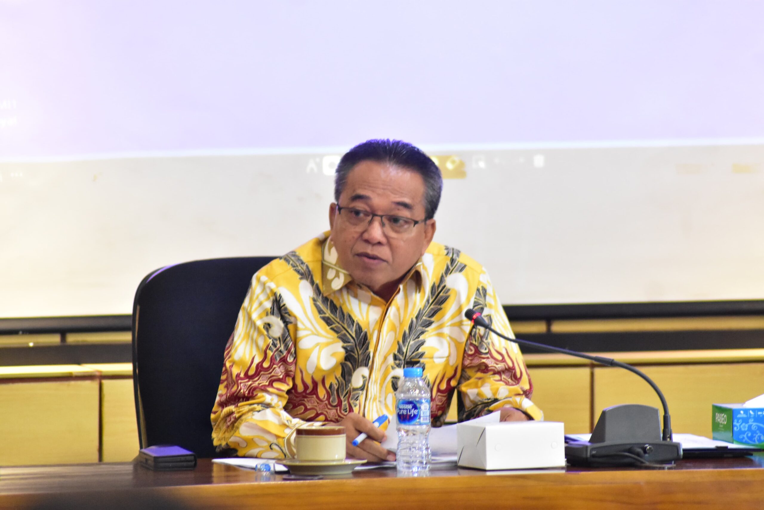 Usmandy, Anggota DPRD Kalbar, Minta Bank Kalbar Tingkatkan Kinerja di Tahun 2025